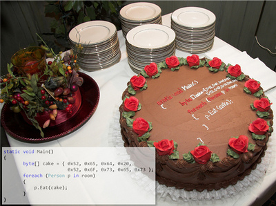 geek-cake-red-roses.jpg
